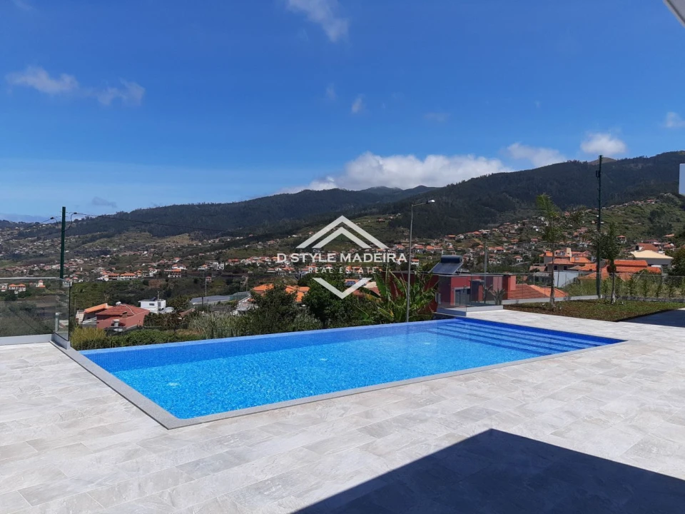 Apartamento T3 para Venda em Arco da Calheta Foto 34