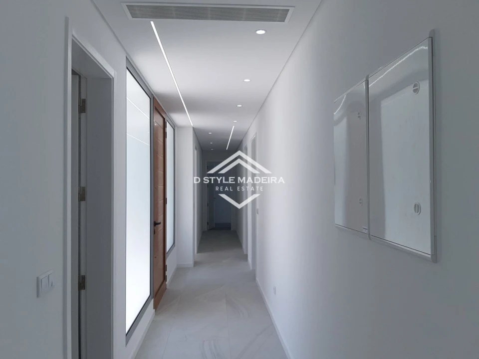 Apartamento T3 para Venda em Arco da Calheta Foto 15