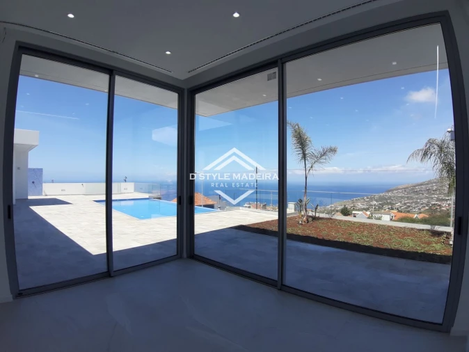 Apartamento T3 para Venda em Arco da Calheta Foto 9