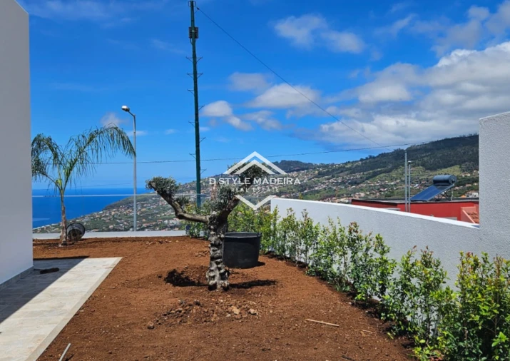 Apartamento T3 para Venda em Arco da Calheta Foto 48