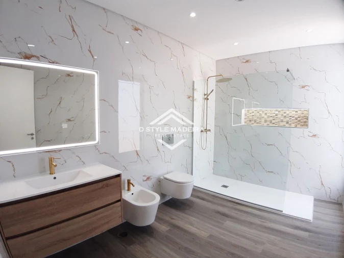 Apartamento T3 para Venda em Arco da Calheta Foto 35