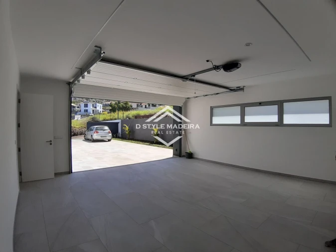 Apartamento T3 para Venda em Arco da Calheta Foto 40