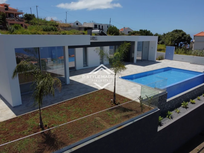 Apartamento T3 para Venda em Arco da Calheta Foto 52