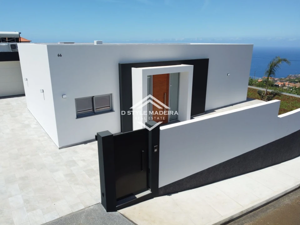 Apartamento T3 para Venda em Arco da Calheta Foto 46