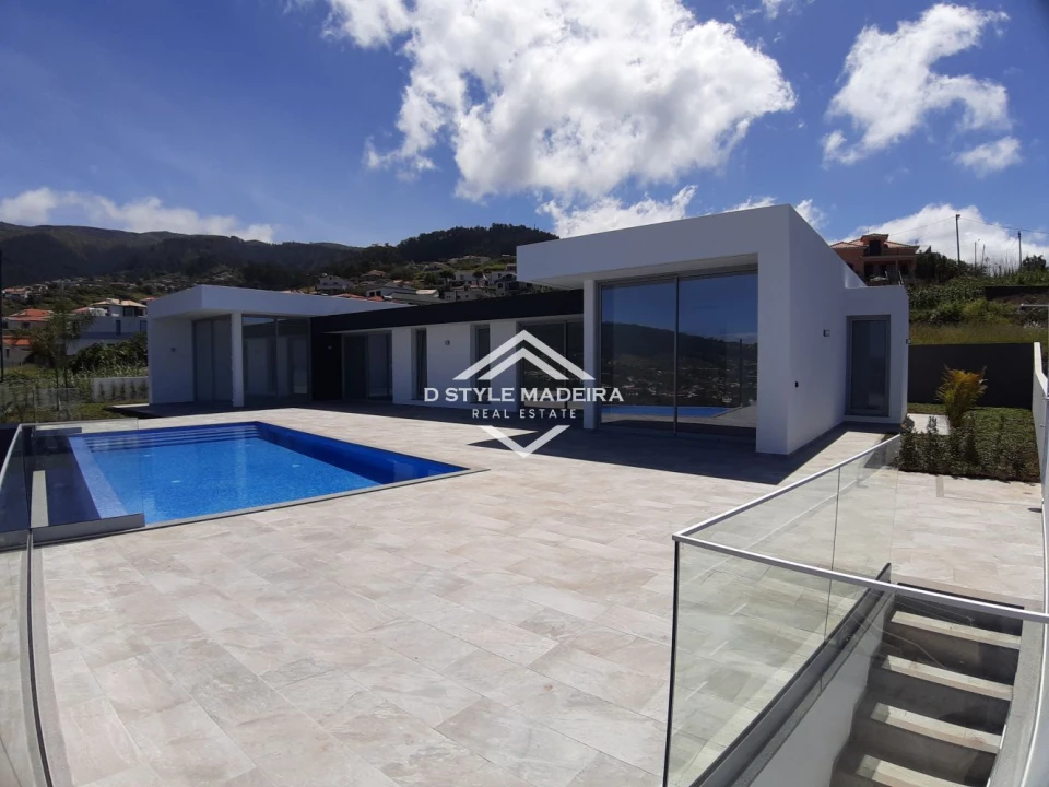 Apartamento T3 para Venda em Arco da Calheta Foto 3