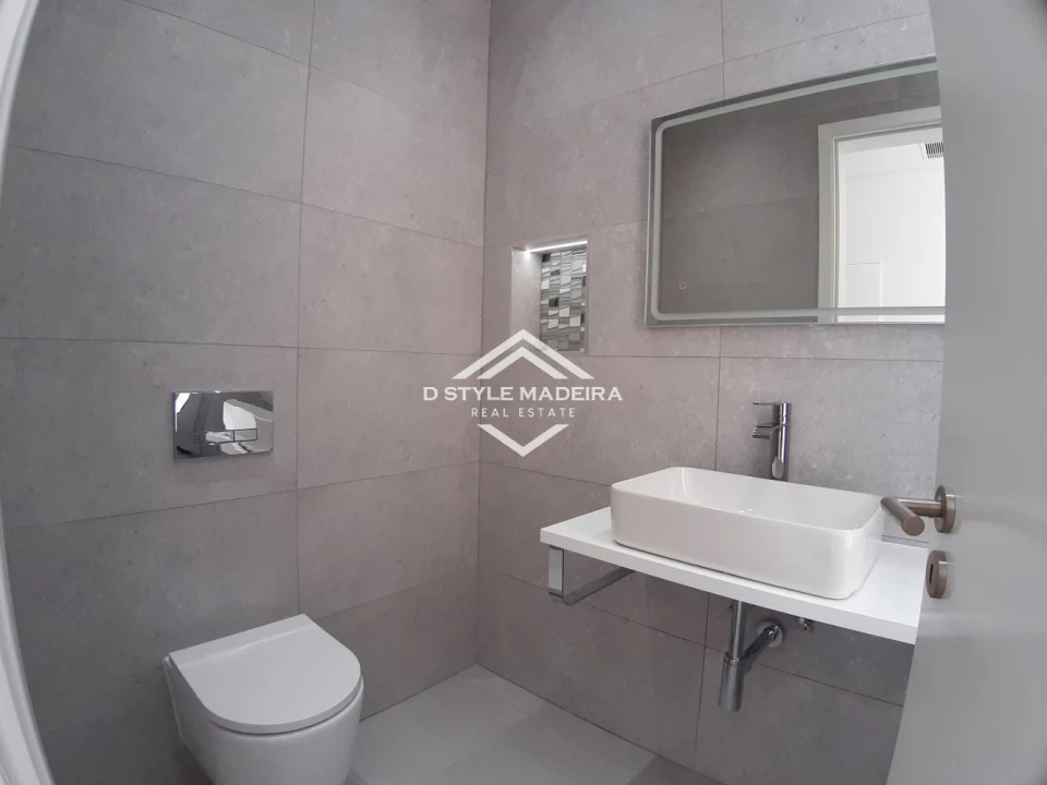 Apartamento T3 para Venda em Arco da Calheta Foto 7