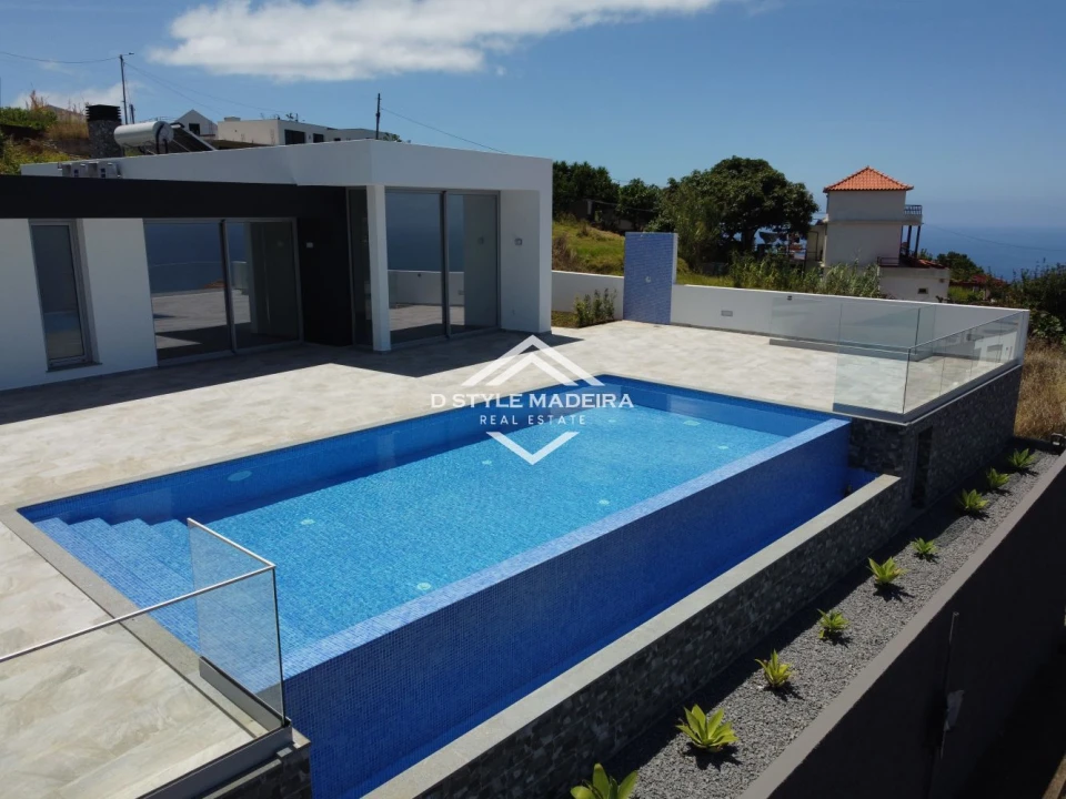 Apartamento T3 para Venda em Arco da Calheta Foto 51