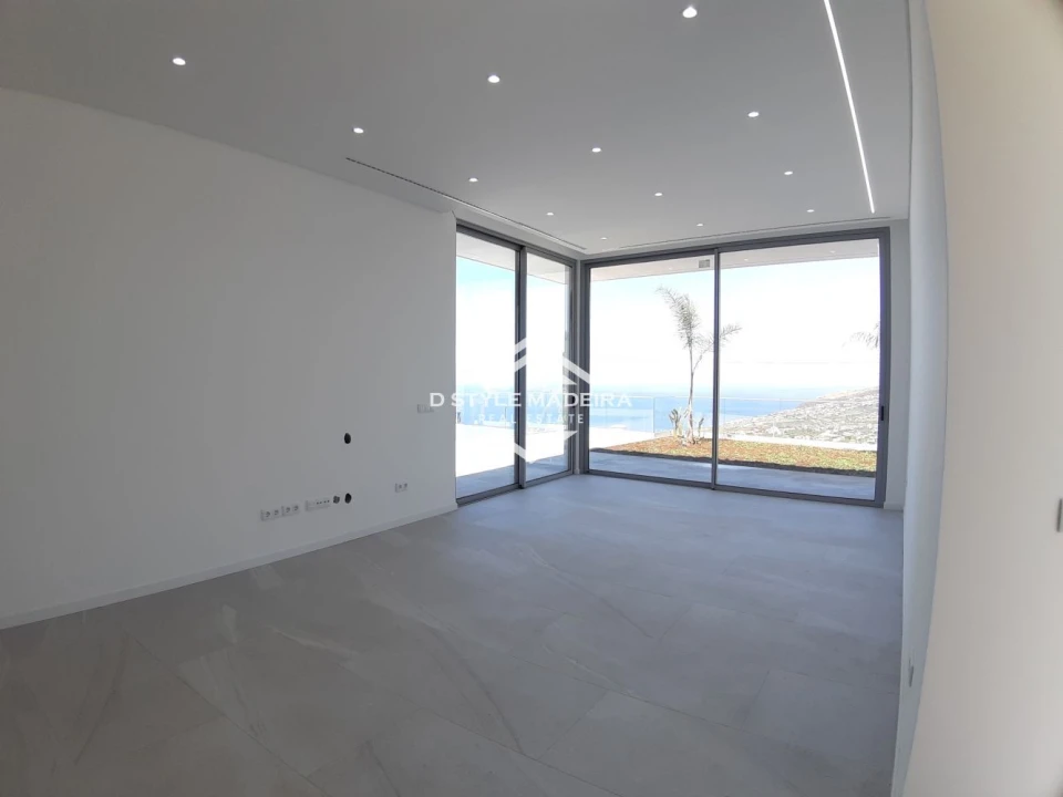 Apartamento T3 para Venda em Arco da Calheta Foto 8