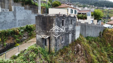 Moradia T2 para Venda em Arco da Calheta