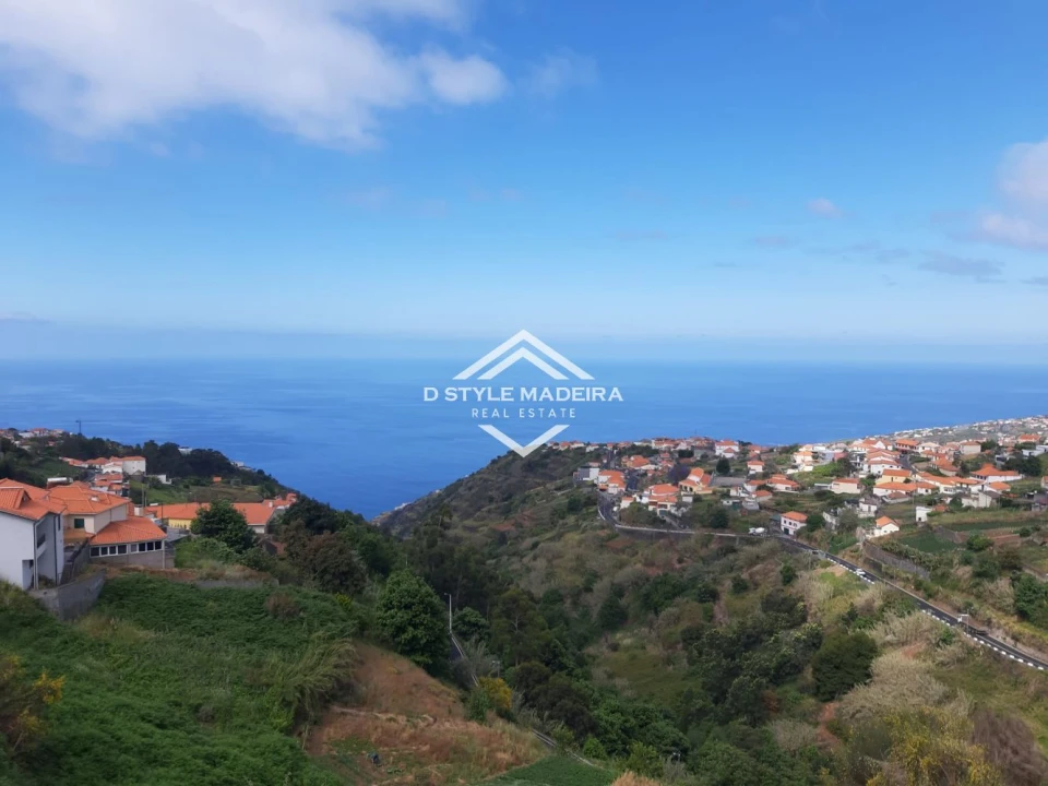 Moradia T2 para Venda em Arco da Calheta Foto 12
