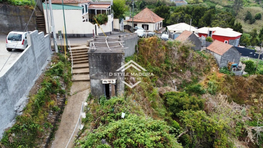 Moradia T2 para Venda em Arco da Calheta Foto 21
