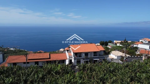 Terreno para Venda em Arco da Calheta