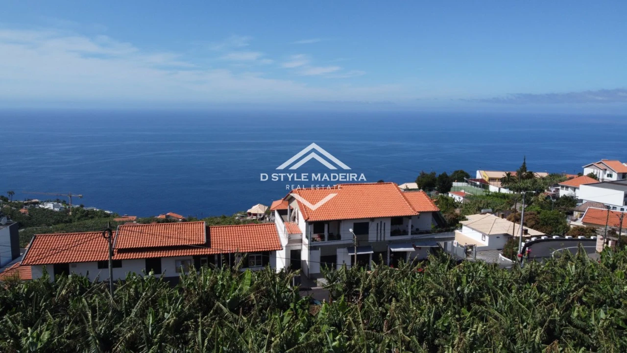 Terreno para Venda em Arco da Calheta Foto 1