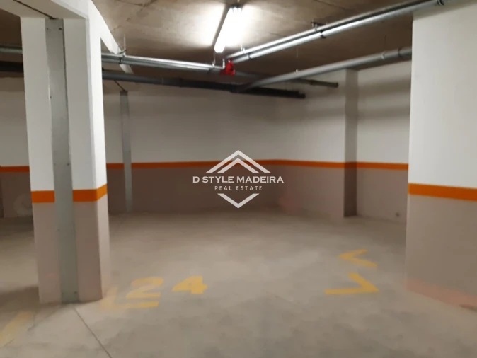 Loja para Venda em Caniço Foto 8