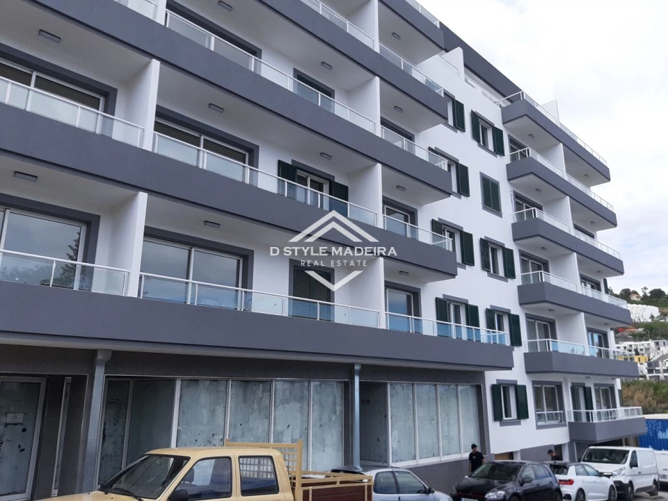 Loja para Venda em Caniço Foto 12