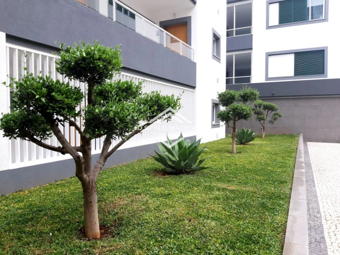 Apartamento T2 para Venda em Caniço Foto 37
