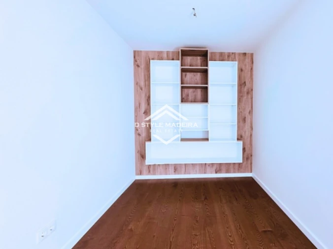Apartamento T2 para Venda em Caniço Foto 8