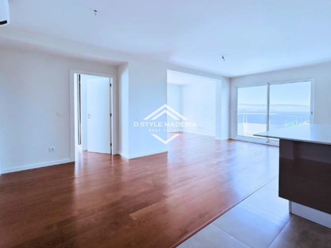Apartamento T2 para Venda em Caniço Foto 5
