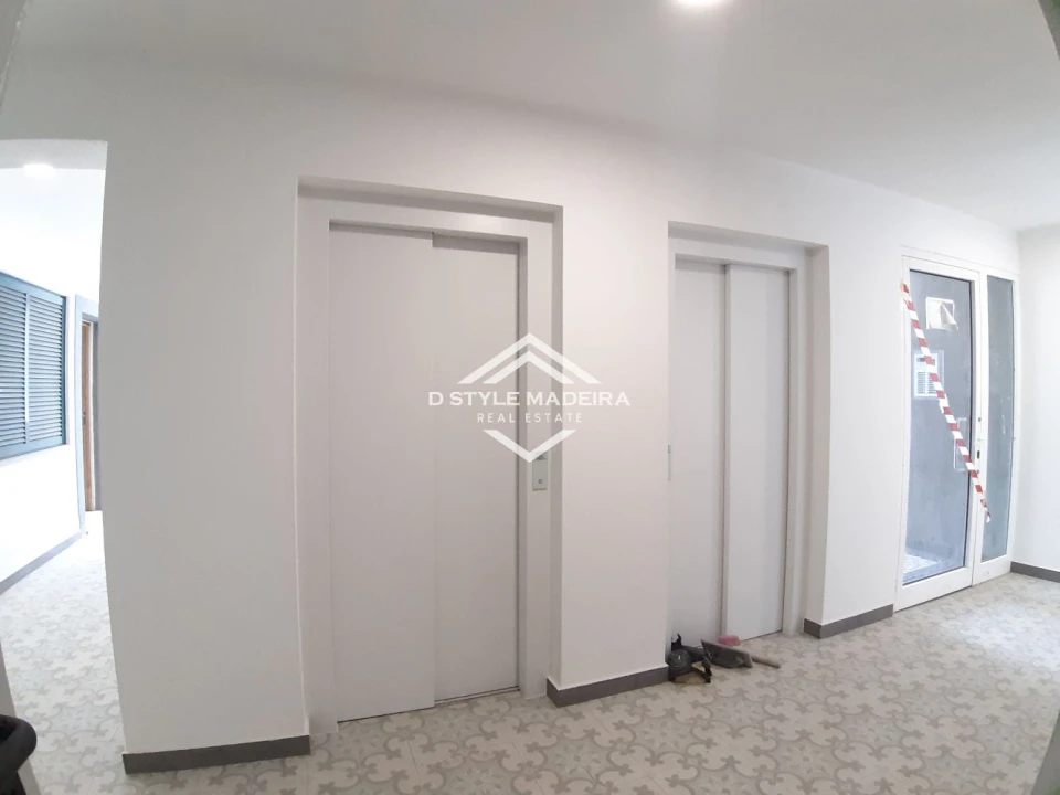 Apartamento T2 para Venda em Caniço Foto 22