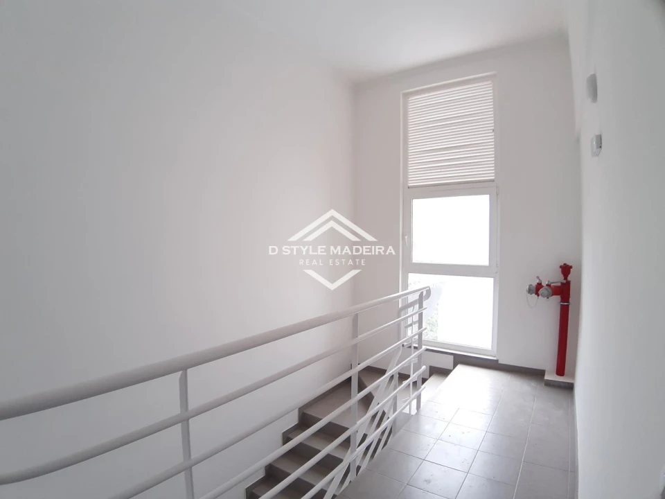 Apartamento T2 para Venda em Caniço Foto 23