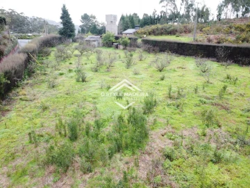 Terreno para Venda em Arco da Calheta
