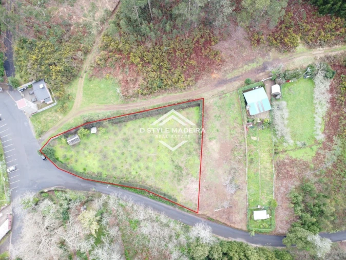 Terreno para Venda em Arco da Calheta