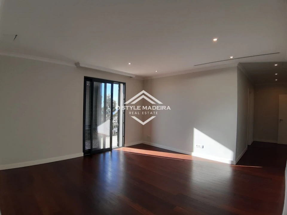 Moradia T3 para Venda em São Martinho Foto 30