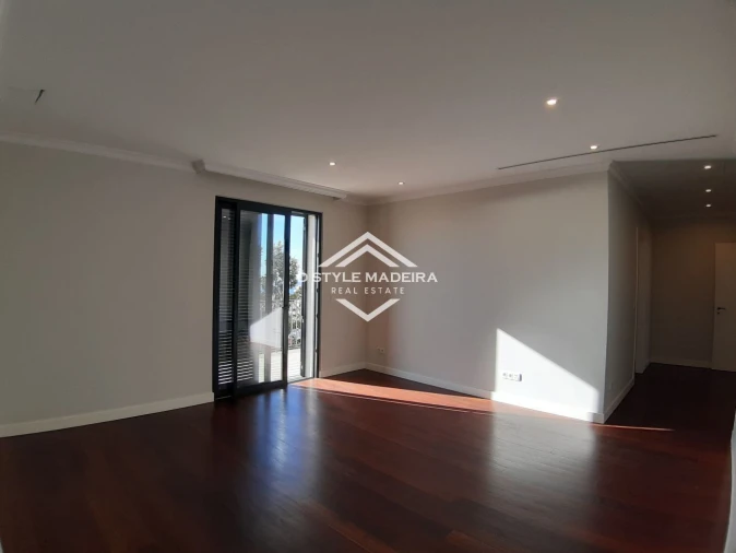 Moradia T3 para Venda em São Martinho Foto 30