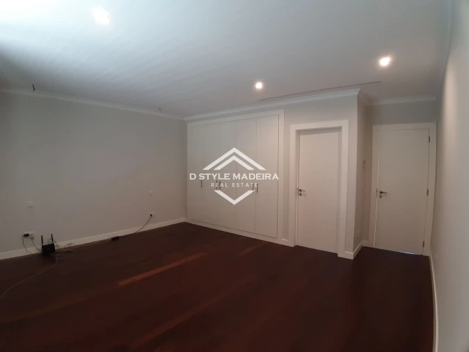 Moradia T3 para Venda em São Martinho Foto 26