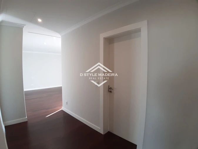 Moradia T3 para Venda em São Martinho Foto 29