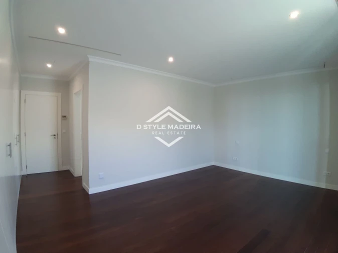 Moradia T3 para Venda em São Martinho Foto 48