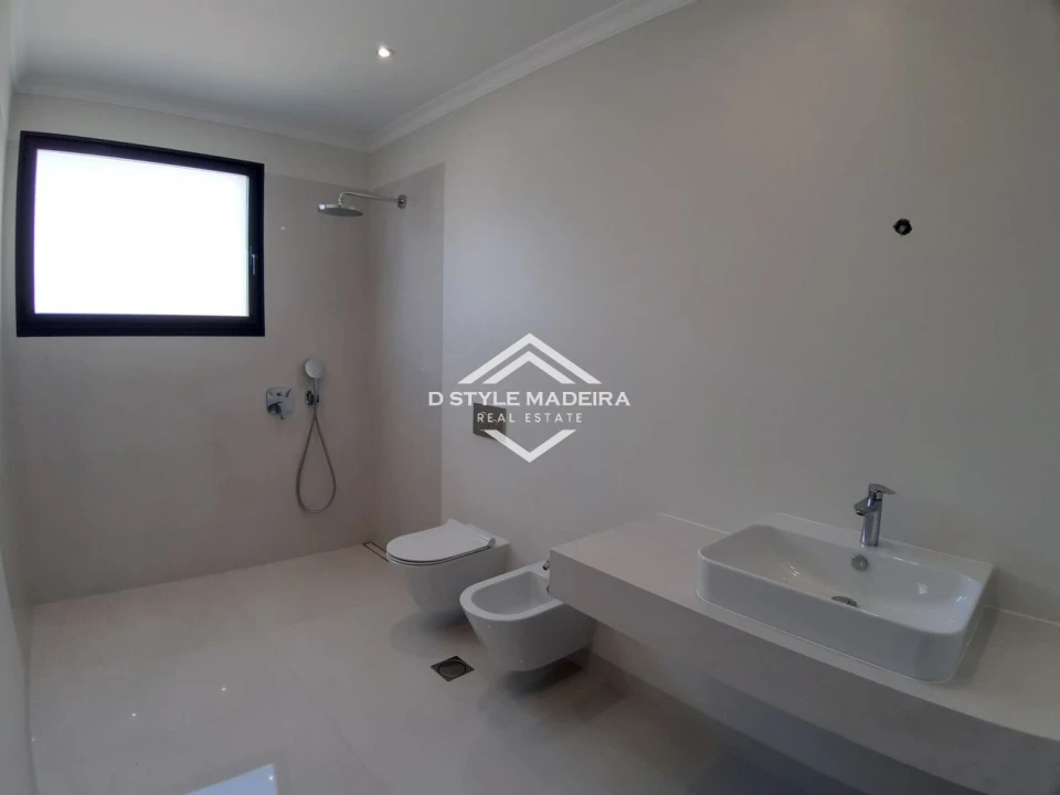 Moradia T3 para Venda em São Martinho Foto 27