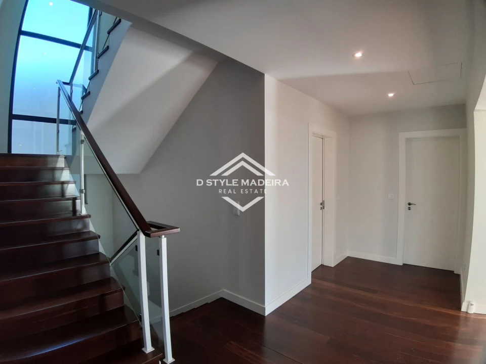 Moradia T3 para Venda em São Martinho Foto 23