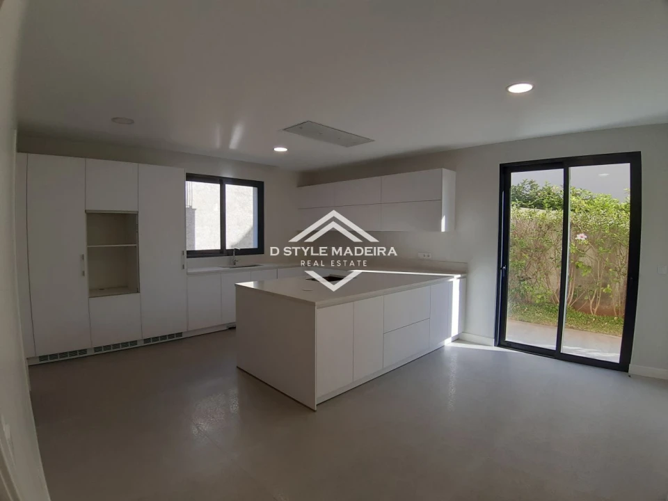 Moradia T3 para Venda em São Martinho Foto 15