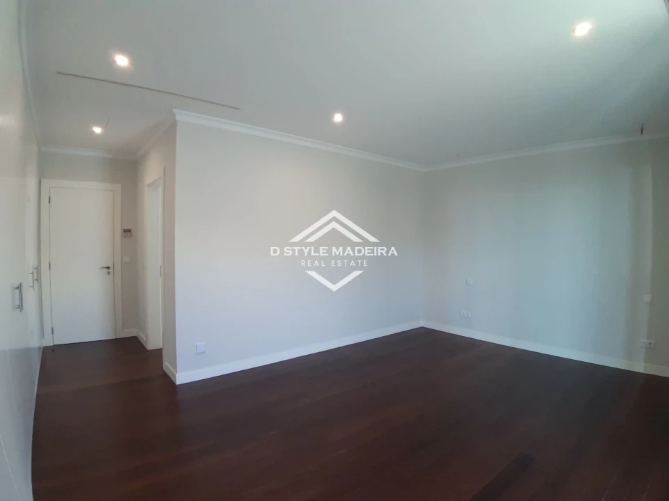 Moradia T3 para Venda em São Martinho Foto 48