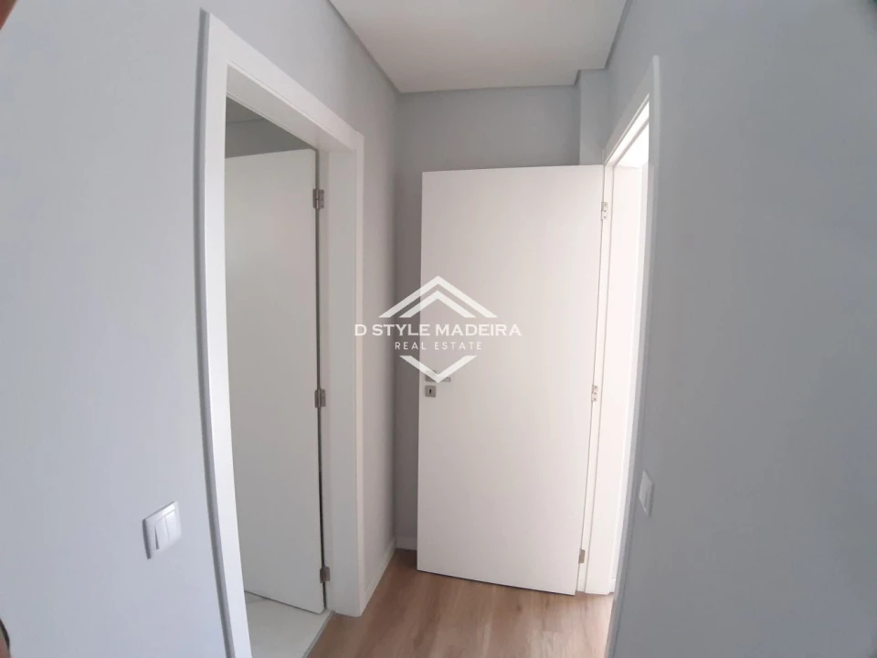Apartamento T2 para Venda em Santo Antonio Foto 21