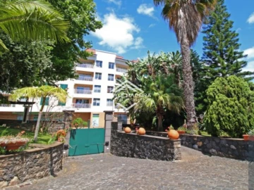 Moradia T6 para Venda em Santo Antonio