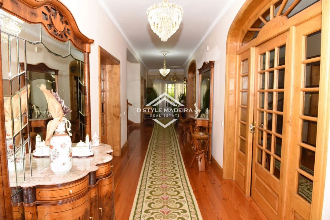 Moradia T6 para Venda em Santo Antonio Foto 12