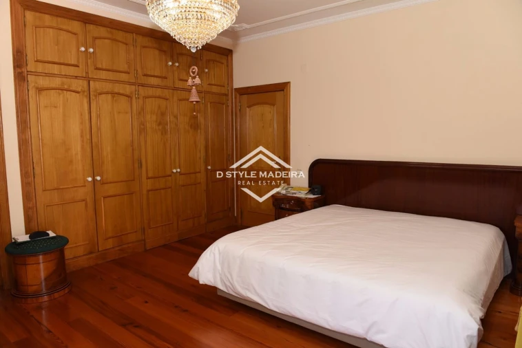 Moradia T6 para Venda em Santo Antonio Foto 14