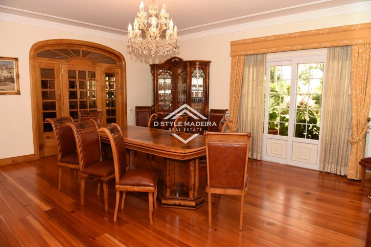 Moradia T6 para Venda em Santo Antonio Foto 11