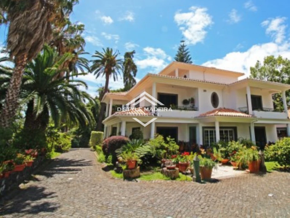 Moradia T6 para Venda em Santo Antonio Foto 37