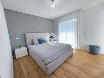 Apartamento T6 para Venda em Funchal (São Pedro)
