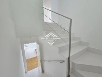 Apartamento T6 para Venda em Funchal (São Pedro)