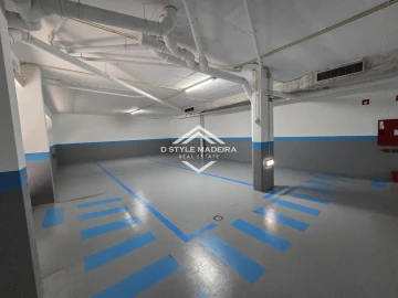 Apartamento T6 para Venda em Funchal (São Pedro)