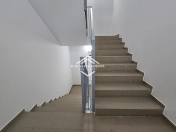 Apartamento T6 para Venda em Funchal (São Pedro)