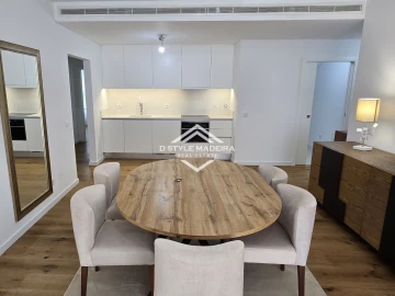 Apartamento T6 para Venda em Funchal (São Pedro)