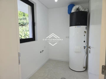 Apartamento T6 para Venda em Funchal (São Pedro)