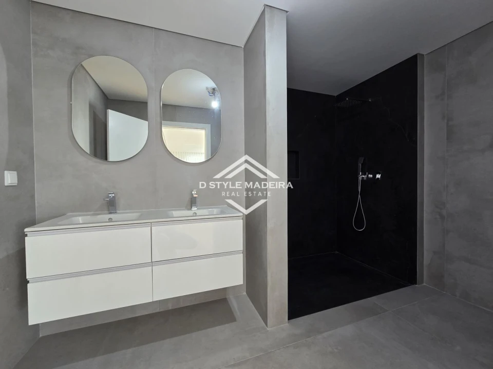 Apartamento T6 para Venda em Funchal (São Pedro) Foto 25