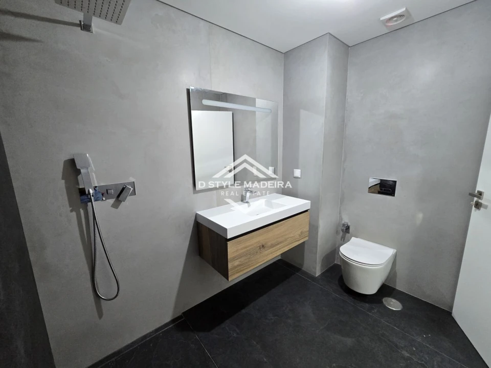 Apartamento T6 para Venda em Funchal (São Pedro) Foto 48