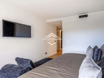 Apartamento T5 para Venda em São Martinho